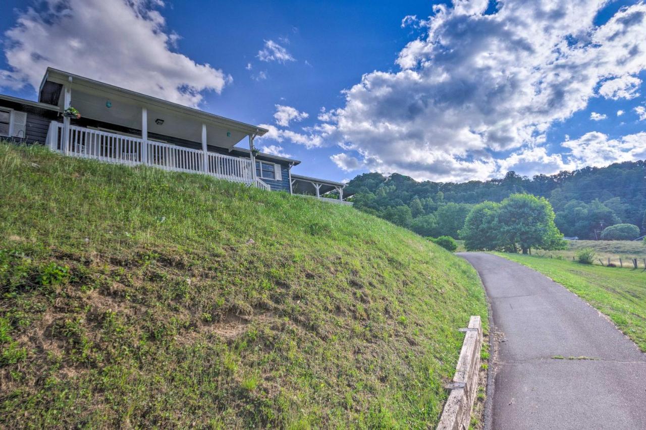 Maggie Valley House With Mtn Views - 1 Mi To Dt Villa Exterior photo